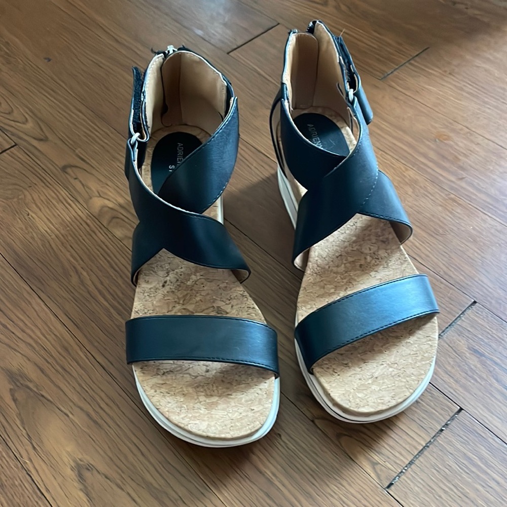 Black mini-wedge sandals